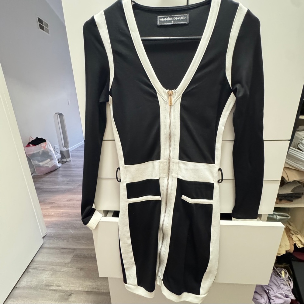 Maniere De Voir Black long sleep dress contrast